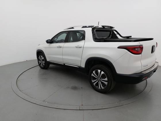 FIAT TORO 2.0 16V TURBO DIESEL VOLCANO 4WD AT9 FIAT TORO 2.0 16V TURBO DIESEL VOLCANO 4WD AT9